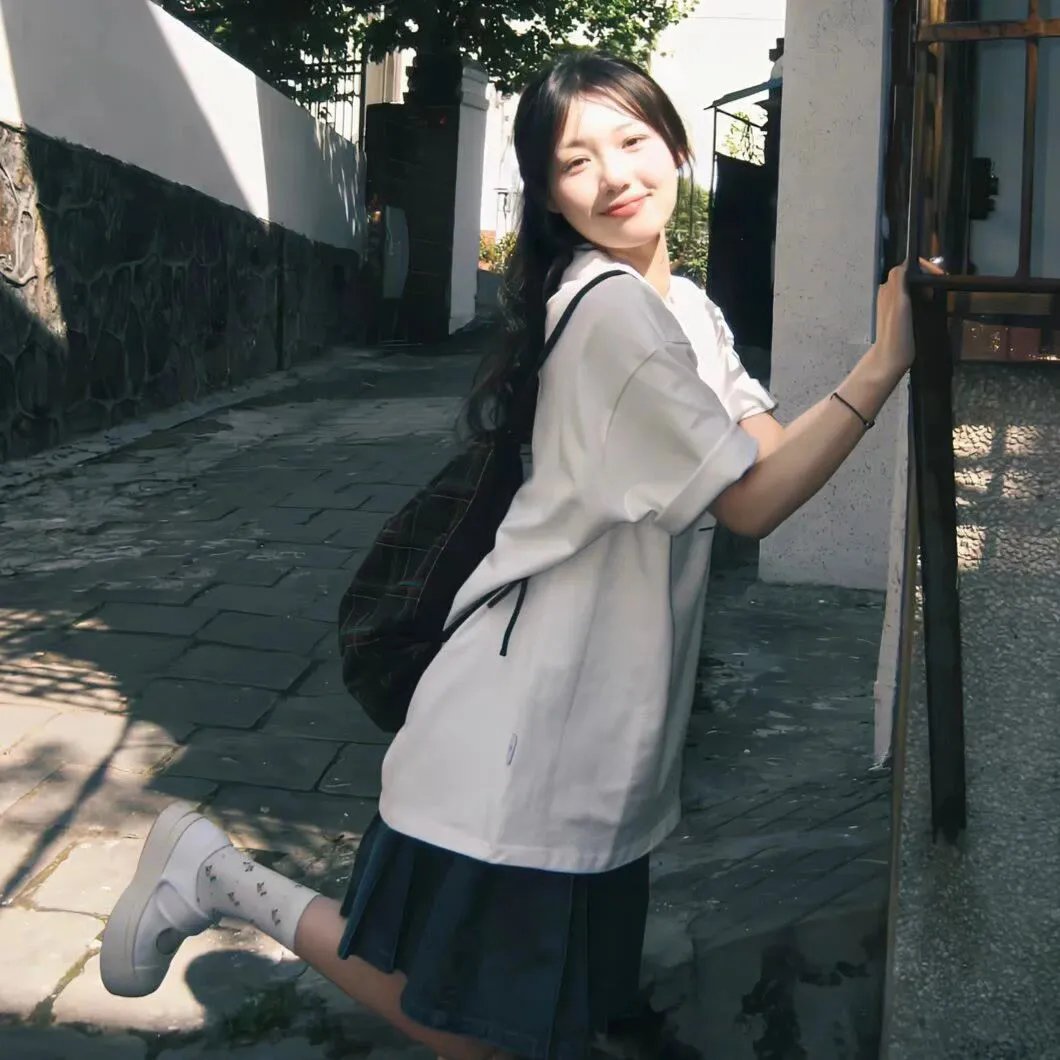 在星光掩映下
